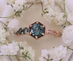 Vintage Vibes: Rediscovering Classic Engagement Rings in London ...